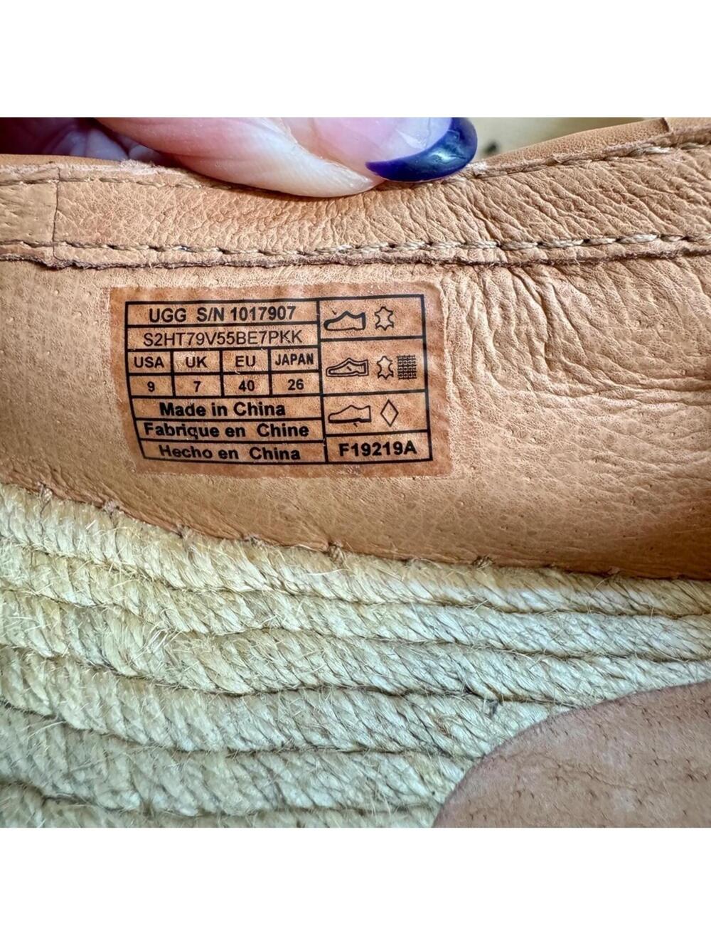 UGG Sandrinne II Women’s Metallic Gold - Slip-On Loafer Espadrille Size: 9 NWT - Picture 7 of 9